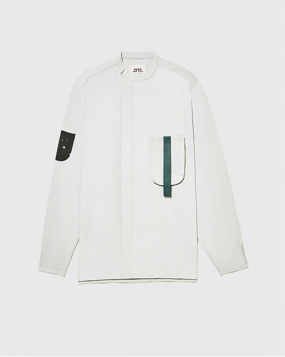 Shirt with 1 removable pocket